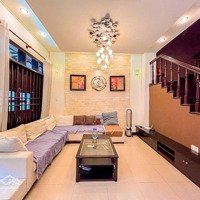 Cho Thuê Villa Tại Thảo Điền-Q2. Dt:10X11M. Kc: Trệt-2 Lầu. Giá 45 Triệu