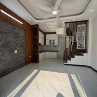 Bán Nhà Ngõ 48 Ngô Gia Tự, Long Biên 5T, 33m2 giá 5,5 tỷ