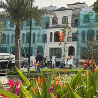Chính Chủ Cần Bán Căn Biệt Thự. Sổ Đỏ Sẵn Đối Diện Lotte Mall Tây Hồ, Đối Diện Vườn Đào