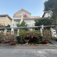 Bán Biệt Thự Khu Nam Quang Phú Mỹ Hưngdiện Tích15X18M ,Có Hầm + Thang Máy Giá Bán 85 Tỷ