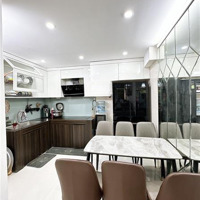 Nhà Đẹp Phố Láng Hạ Full Tiện Ích