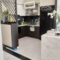 Chính Chủ Bán Căn Hộ Park Hill Vinhome Times City, Căn Hộ 2 Phòng Ngủ Full Nội Thất, View Đẹp Chỉ 7.5 Tỷ