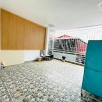 Bán nhà 44m2 phố Giang Văn Minh, Lô góc, Ngõ thông, Vừa ở vừa kinh doanh chỉ 10.x tỷ