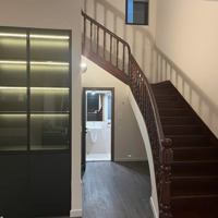 Bán Nhà Nhật Chiêu Sát Hồ Tây Khu Vực Lý Tưởng Làm Apartment Cho Người Nước Ngoài Thuê