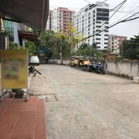 Bán biệt thự hẻm xe hơi! 293/5 Ung Văn Khiêm, Phường 25,Q.Bình Thạnh Diện tích: 9m x 20m CN 154 m2 Kết cấu: 1 trệt, 1 lầu, 4PN, 4WC, 1PK, 1