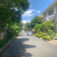Cho Thuê 3 Căn Villa Phú Gia, Phú Mỹ Hưng, 317M2, Giá Thuê 78 - 100 Triệu Xem Nhà:0938602838 Nhân