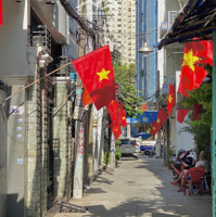 Bán Nhà Quận 10, Ngay Chợ Nguyễn Tri Phương, 47M2, 4 Tầng, 4 Phòng Ngủ, Hẻm Ô Tô Thông Nhỉnh 9 Tỷ