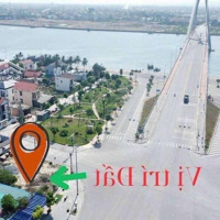Đất Xây Khách Sạn Siêu Vip, Ngay Cầu Nhật Lệ, Đường 36M Thông Biển