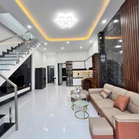 Căn nhà sổ riêng , full thổ cư , thiết kế 1 trệt 1 lầu ngay cây xăng Đức Hưng đang hạ giá bán nhanh