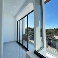 Căn nhà sổ riêng , full thổ cư , thiết kế 1 trệt 1 lầu ngay cây xăng Đức Hưng đang hạ giá bán nhanh