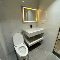 Oto Siêu Gần - Nhà Đẹp Thang Máy - Full Nội Thất Bàn Giao.
