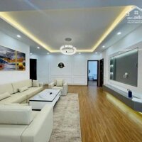 Bán căn hộ 4 phòng ngủ chung cư ngoại giao đoàn – 185m2 – Tầng Cao – Căn góc.