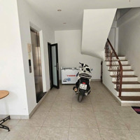 Hiếm! Lô Góc Văn La, Diện Tích: 35M-6Tầng,Thang Máy,Tặng Full Nội Thất Xịn,Chỉ 10 Tỷ.