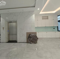 Cho Thuê Nhà Phố 126M2 Giá Bán 40 Triệu Trục Đường Chính Tại Vinhomes Grand Park. Liên Hệ: 0828030977 Thiện