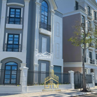 Cho Thuê Nhà Phố 126M2 Giá Bán 40 Triệu Trục Đường Chính Tại Vinhomes Grand Park. Liên Hệ: 0828030977 Thiện