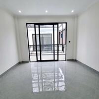 Bán nhà phố Yên Hòa Trung Kính Cầu Giấy mới tinh ngõ to 5T 33m2 MT 4m đủ nội thất ở luôn chỉ 7.6 tỷ