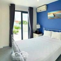 Bán Nhà Phố 3 Tầng , Phường Thảo Điền, Q2.Diện Tích: 79M2 . Gía 17 Tỷ. Liên Hệ: 0904 702 379