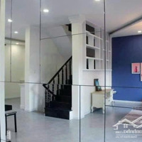 Bán Nhà Phố 3 Tầng , Phường Thảo Điền, Q2.Diện Tích: 79M2 . Gía 17 Tỷ. Liên Hệ: 0904 702 379
