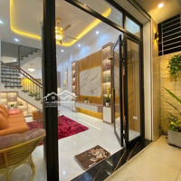 Siêu Phẩm Đống Đa - 3 Mặt Thoáng - Nở Hậu -Đẹp Mới Lung Linh Tặng Full Nội Thất - 45M2 6,85 Tỷ