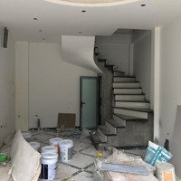 Bán Nhà Phố Trương Định , Hoàng Mai - View Hồ Đỉnh - Thoáng Mát - 5.5 Tỷ