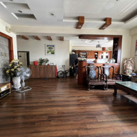 Chính Chủ Bán Căn Hộ 3 Phòng Ngủ 108M2 Đủ Nội Thất, Có Sổ Đỏ Tại 36 Nguyễn Hoàng