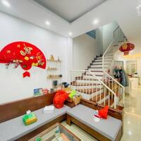 Bán nhà Đào Tấn, Ba Đình, ngõ thông, oto, DTSD 109m2, 5 tầng, Mt 6m, chỉ 22 tỷ