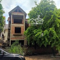 Bt Thô Kđt Việt Hưng - 230M2 -Mặt Tiền14M - Trục Chính - Giá Siêu Tốt - Hàng Xóm Toàn Doanh Nhân