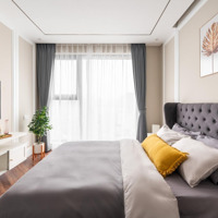 (Chính Chủ) Bán Căn 3Pn- 2 Vệ Sinh80M2, Góc 2 Hướng Mát, Sổ Đỏ, Có Slot Ô Tô. Giá Bán 7,4 Tỷ Hn Center Point