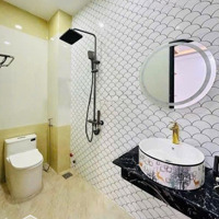 Kẹt Tiền Cần Bán Gấp Căn Nhà Có Nội Thất Ở Đường An Bình Quận 5, 70M2, 4Tỷ, Shr, Liên Hệ: 0769686348