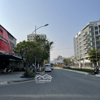 Cần Bán Nhà 2 Tầng, Góc 2Mặt Tiềnđường Lê Văn Quý. Cách Phạm Văn Đồng 200M. Diện Tích: 380M2. Doanh Thu 100 Triệu/Th