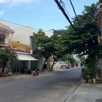Cần bán Nhà mặt đường Lam Sơn-Phước Hòa-Nha Trang-nằm gần Lê Hồng Phong. Diện tích 130m2