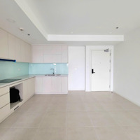 Chính Chủ Cần Bán Căn 3 Phòng Ngủ102M2 View Đông Nam Mới Nhận Nhà