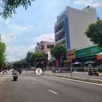 11.6Tỷ Tl- Nhà Đầu Chợ Nguyễn Sơn, Buôn Bán Kinh Doanh Tốt. Diện Tích: 6.2Mx17.2M.