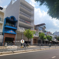 11.6Tỷ Tl- Nhà Đầu Chợ Nguyễn Sơn, Buôn Bán Kinh Doanh Tốt. Diện Tích: 6.2Mx17.2M.