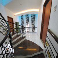 Kdc Ven Sông 7X18 Hầm 4 Tầng Full Nt 22 Tỷ Ngộp Bank