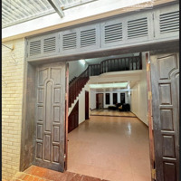 Bán Nhà Trần Cung, Cầu Giấy.diện Tích81M2, 5 Tầng 6 Ngủ, Nhà Đẹp, Ô Tô Đỗ Trong. Giá: 17,7 Tỷ