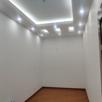 Bán Căn Hộ Chung Cư 110 M2, 3 Pn, 2 Vệ Sinhtòa 113 Trung Kính O904 760 444