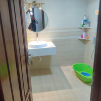 Bán Căn Hộ Chung Cư 110 M2, 3 Pn, 2 Vệ Sinhtòa 113 Trung Kính O904 760 444