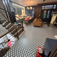 Bán Nr Tại Dịch Vọng, 23 Tỷ, 55M2, Giá Cực Chất Hot!