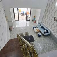 Nhà trệt lửng 2 phòng ngủ, cách trường đại học Y Dược 900m