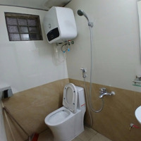 Cho Thuê Nhà 5 Tầng , 4 Phòng Ngủđủ Đồ Đẹp, Mới Ở Luôn Tại Ngọc Thuỵ . Có Thương Lượng Giá