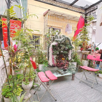 Tài Chính 2 Tỉ! Căn Hộ Tập Thể Phố Trương Định - 2 Ngủ - Sân Vườn - 50M2 - Thoáng - Ở Ngay!