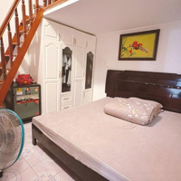 Tài Chính 2 Tỉ! Căn Hộ Tập Thể Phố Trương Định - 2 Ngủ - Sân Vườn - 50M2 - Thoáng - Ở Ngay!