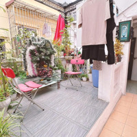 Tài Chính 2 Tỉ! Căn Hộ Tập Thể Phố Trương Định - 2 Ngủ - Sân Vườn - 50M2 - Thoáng - Ở Ngay!