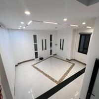 (THANG MÁY) Bán nhà ngõ 120 Trần Duy Hưng 45mx6T MT5m hơn 10 tỷ thông sàn mới 50m ra phố Cầu Giấy
