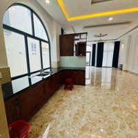 Khách Sạn Góc 2 Mặt Tiền Đẹp, Đã Hoàn Công P2 Đà Lạt 9 Phòng Kinh Doanh, Có Thang Máy Giá Bán 13,5Tỷ