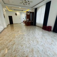 Khách Sạn Góc 2 Mặt Tiền Đẹp, Đã Hoàn Công P2 Đà Lạt 9 Phòng Kinh Doanh, Có Thang Máy Giá Bán 13,5Tỷ