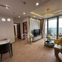 Chính Chủ Cần Muốn Bán Căn Hộ R6 Royal City 55M2, Đầy Đủ Nội Thất, Tầng Trung View Đẹp.