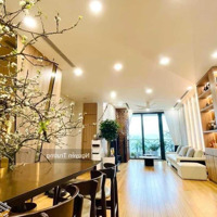 Cần Bán Căn Hộ 142M2, 4 Phòng Ngủ View Đẹp, Full Đồ Đẹp, Chung Cư Ct8 - The Emerald. Giá Bán 9.9 Tỷ