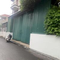 Chính chủ anh trai cần cho thuê xưởng 170m2 x 2 sàn, có nhà vệ sinh và điện 3 pha, ô tô tải vào